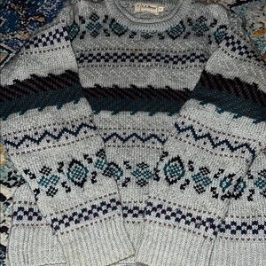 Vintage LL Bean Sweater Mens Medium Gray Pullover Aztec Patterned Wool Sweater